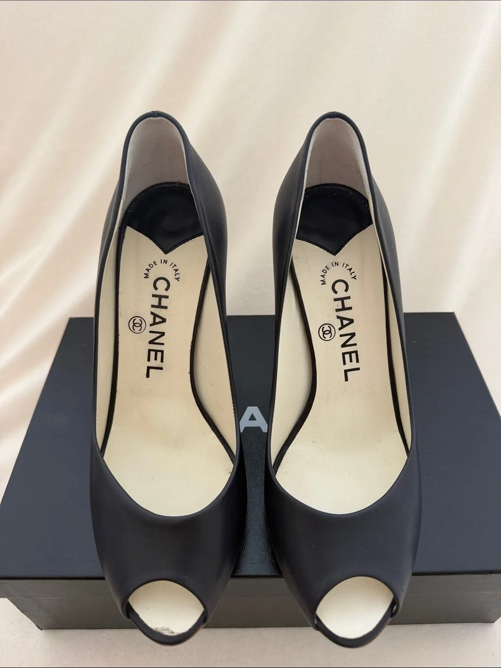 CHANEL Heels